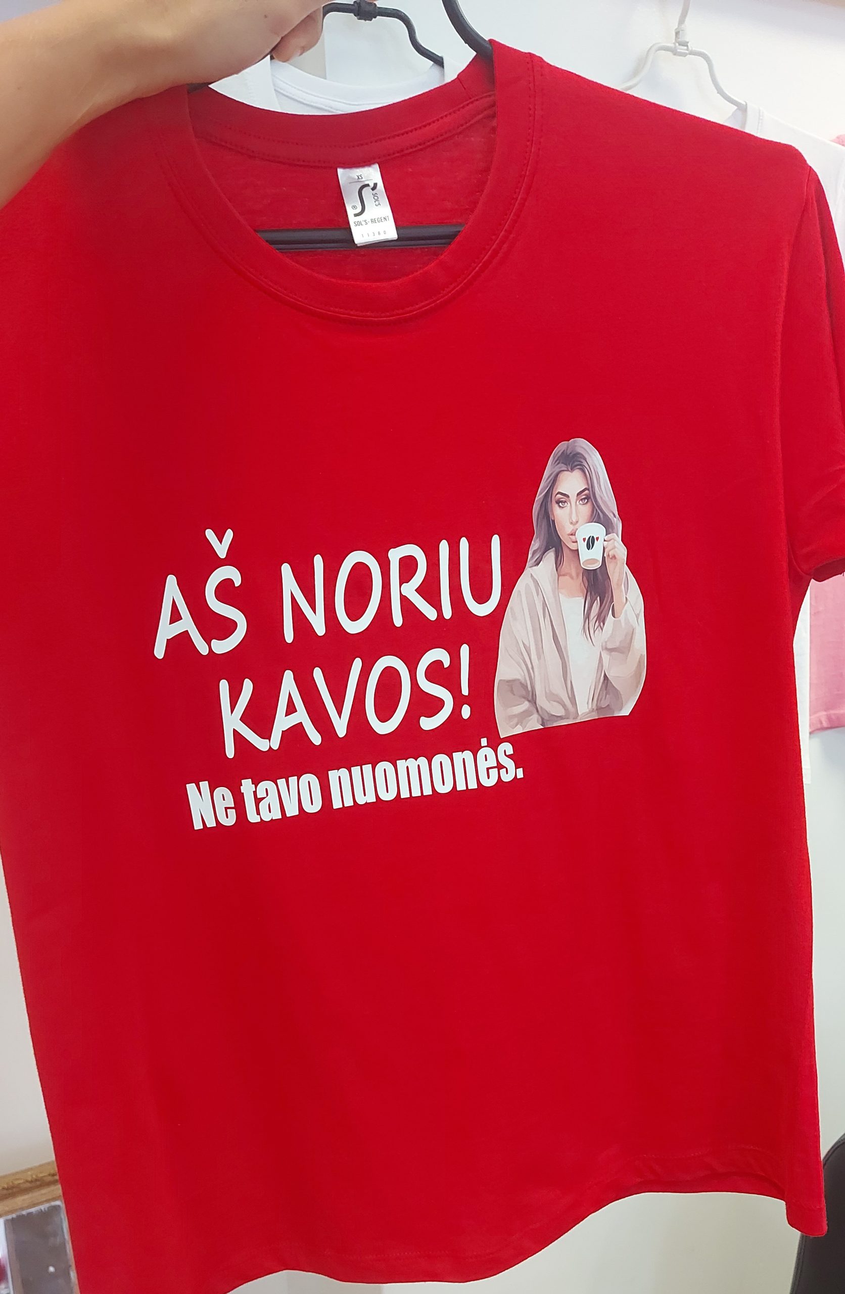 Marškinėliai: Noriu kavos, ne tavo nuomonės